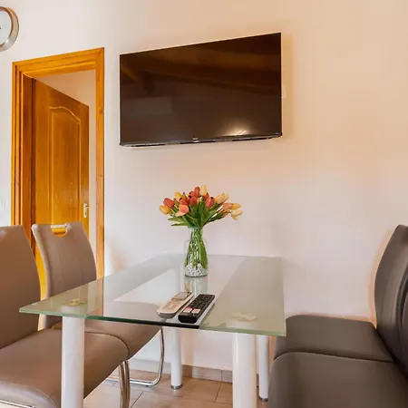 Hullam By Interhome *