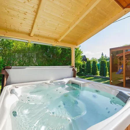 Hullam By Interhome
