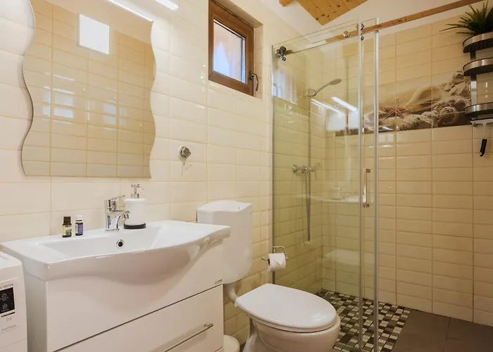 Hullam By Interhome Balatonmáriafürdő